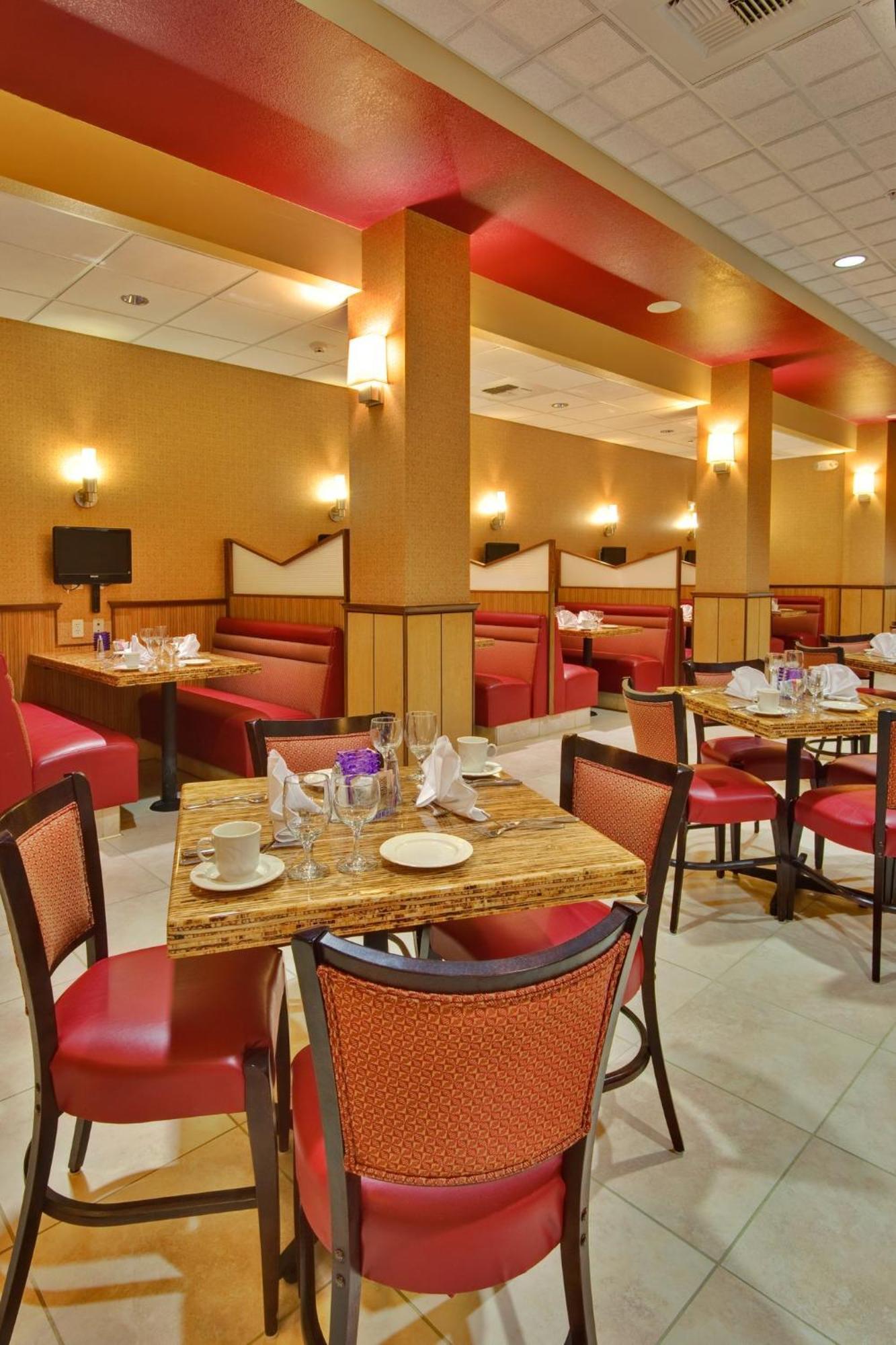 & By Ihg 3* Bakersfield